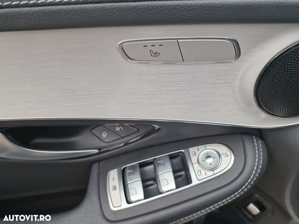 Mercedes-Benz GLC Coupe 300 de 4Matic 9G-TRONIC - 22