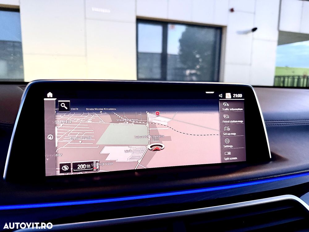 BMW Seria 7 740Ld xDrive - 28