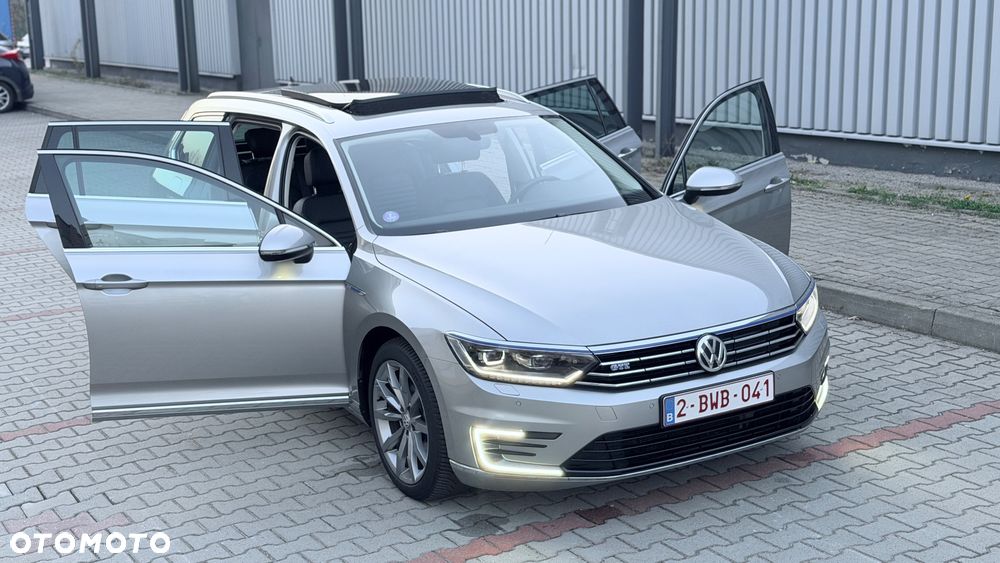 Volkswagen Passat - 21