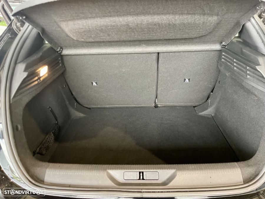 Peugeot 308 1.2 PureTech Active Pack - 26