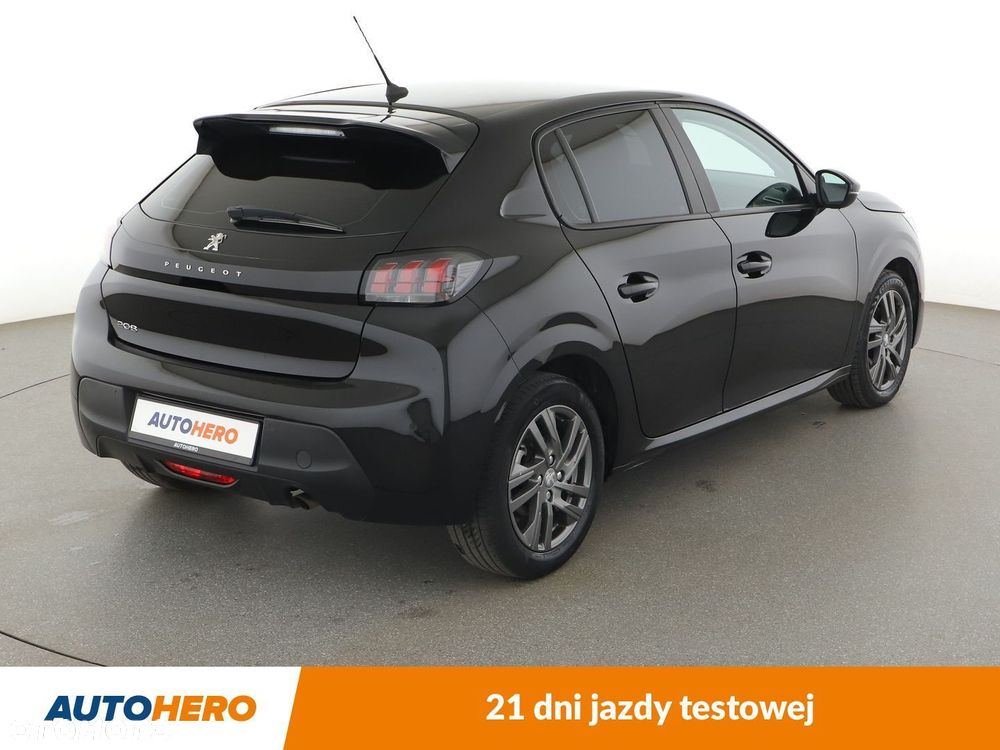 Peugeot 208 - 6