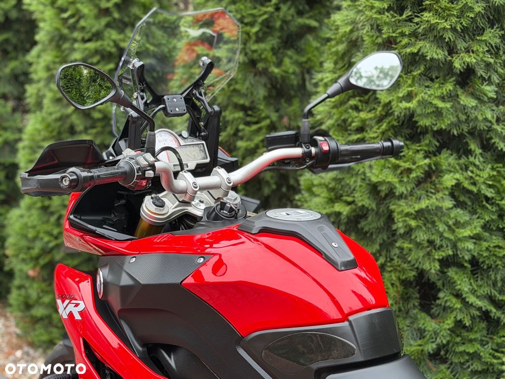 BMW XR - 15