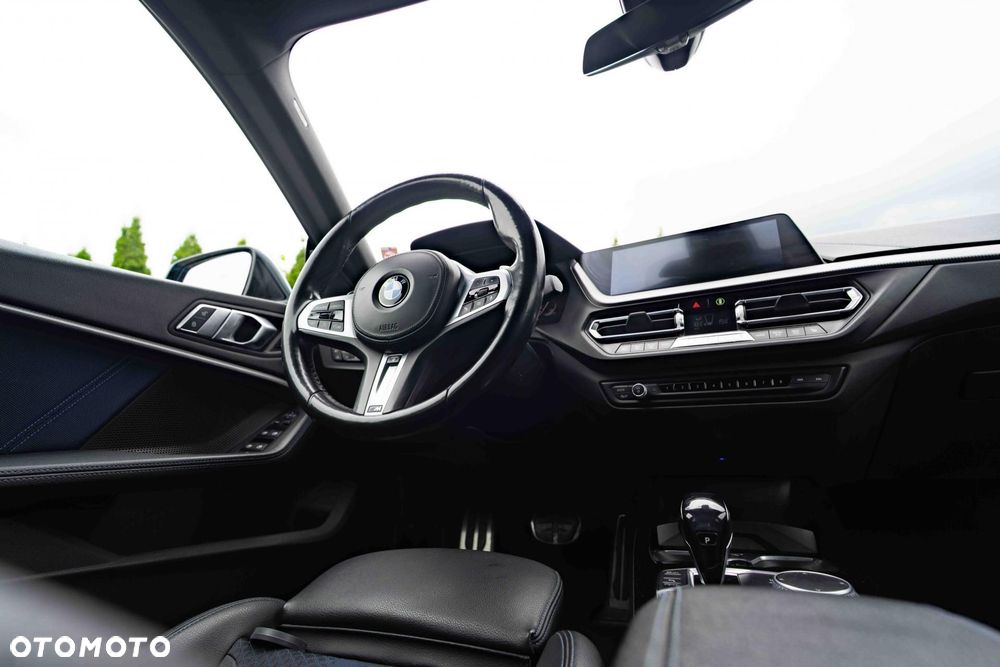 BMW Seria 2 220d M Sport - 25