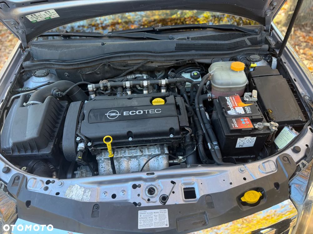 Opel Astra 1.6 Cosmo - 9