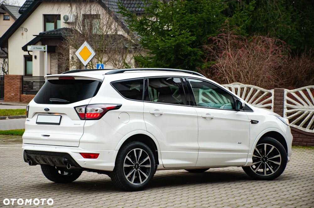Ford Kuga 1.5 EcoBoost 4x4 Titanium - 38