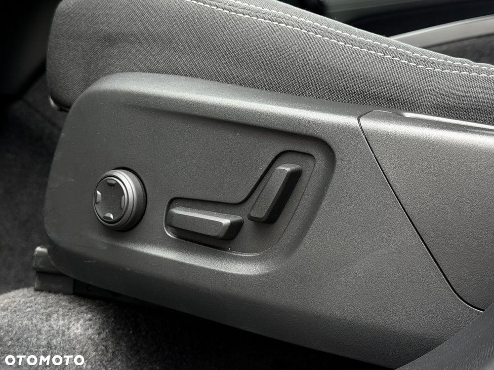Volvo XC 40 - 17