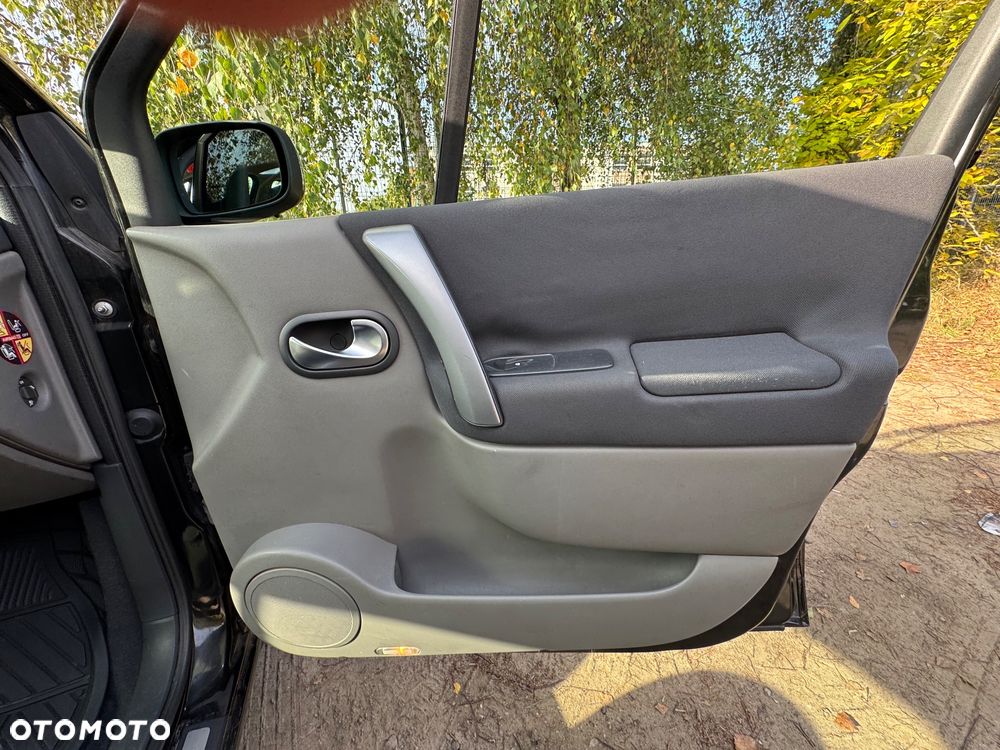 Renault Scenic - 20