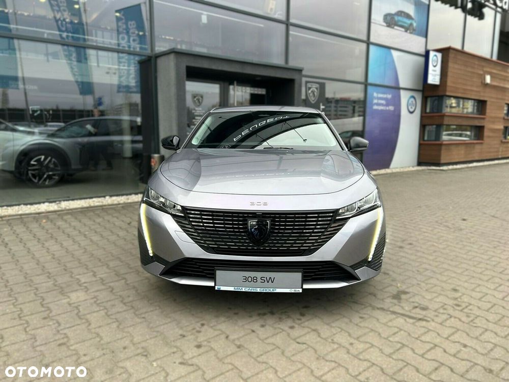 Peugeot 308 - 8