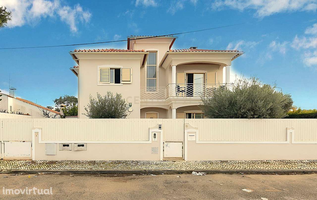 Moradia na Aroeira – Conforto, Elegância e Lazer - Grande imagem: 4/25