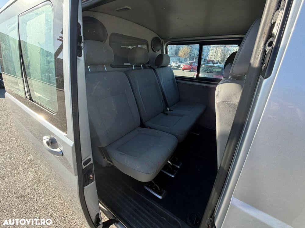 Volkswagen Transporter T5 - 3