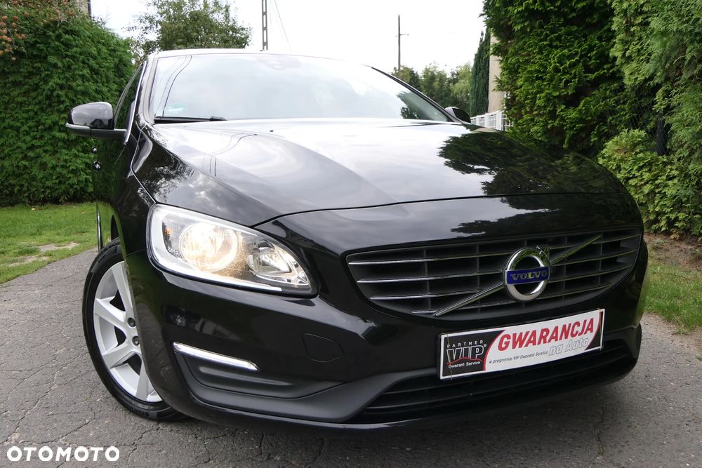 Volvo V60 D2 Drive-E Momentum - 13