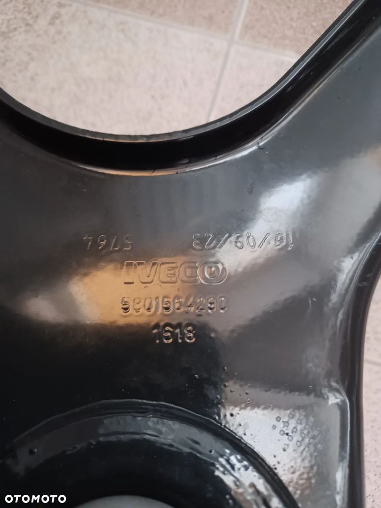 Wahacz przód górny L/P, IVECO DAILY VI - 5