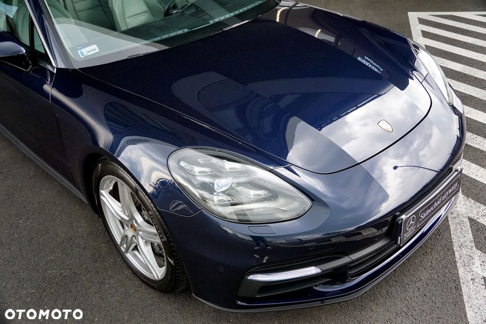 Porsche Panamera 4 - 10