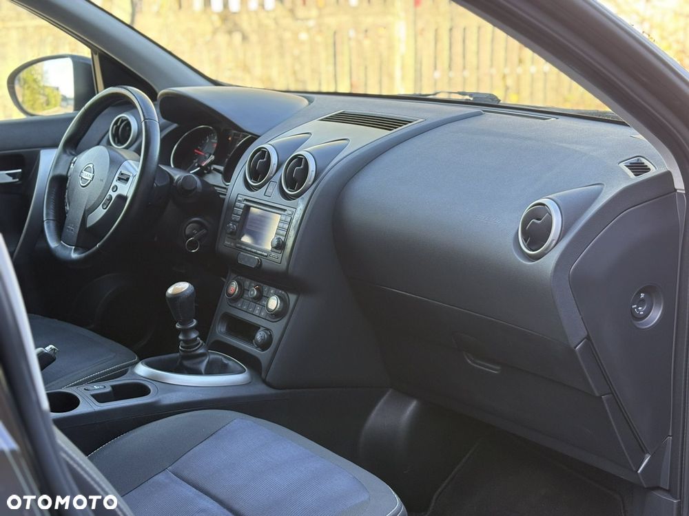 Nissan Qashqai - 22