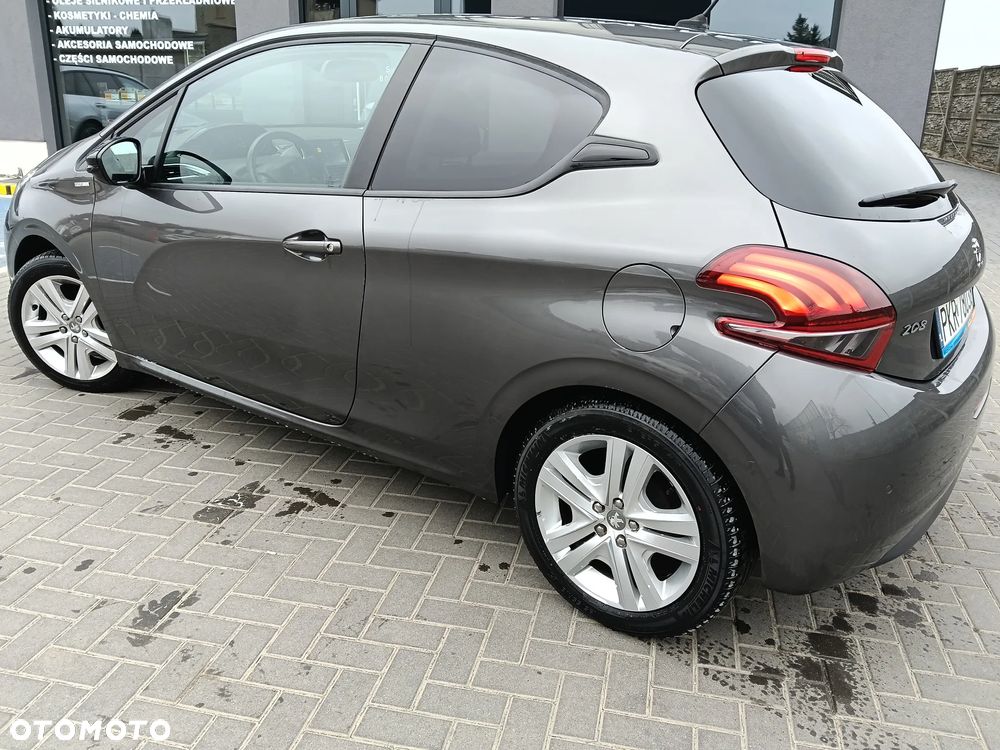 Peugeot 208 82 PureTech Style - 25
