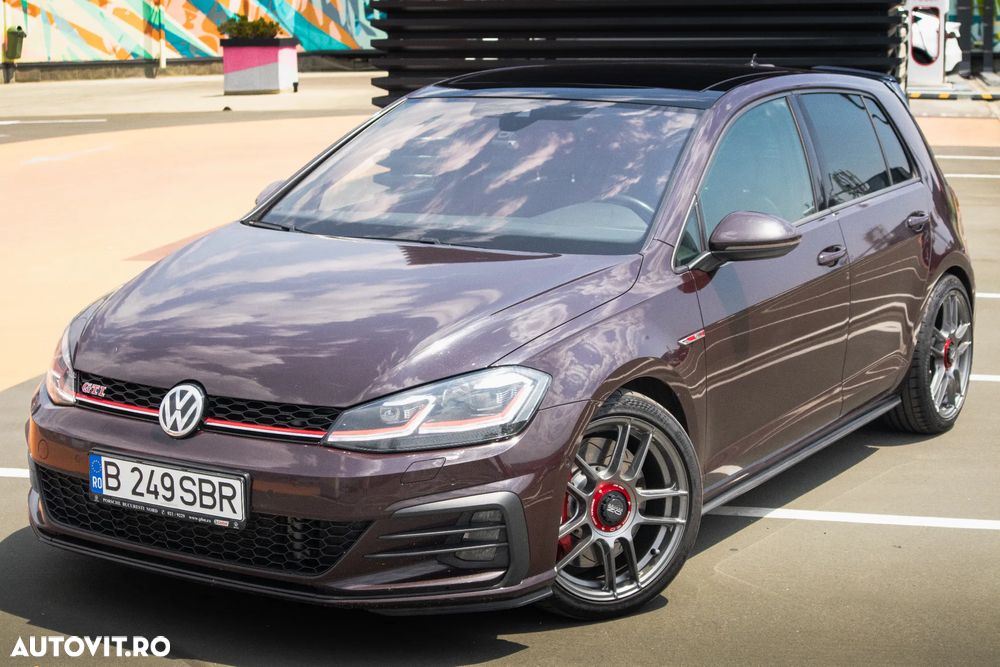 Volkswagen Golf GTI (BlueMotion Technology) DSG Performance - 25