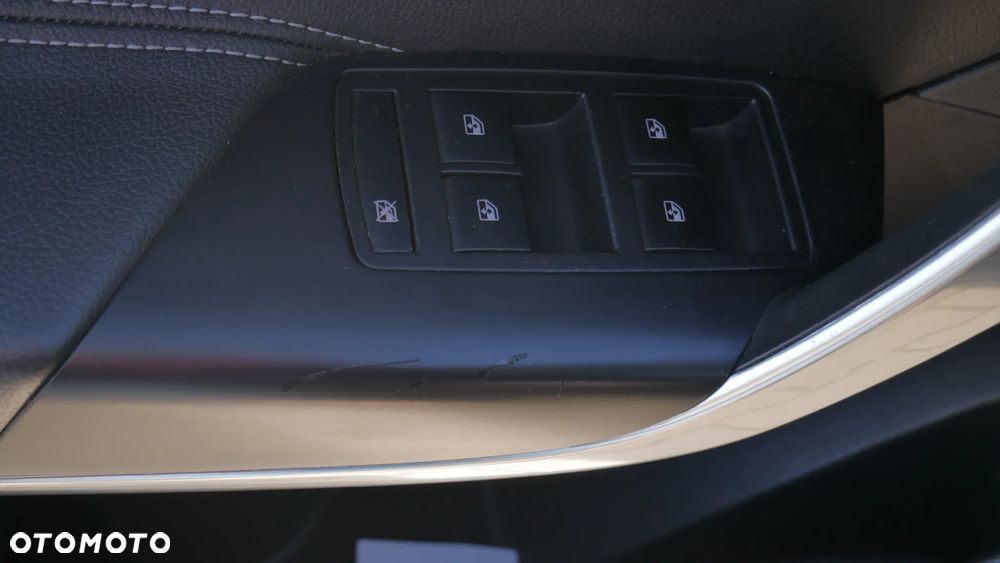 Opel Insignia 2.0 CDTI Cosmo - 9