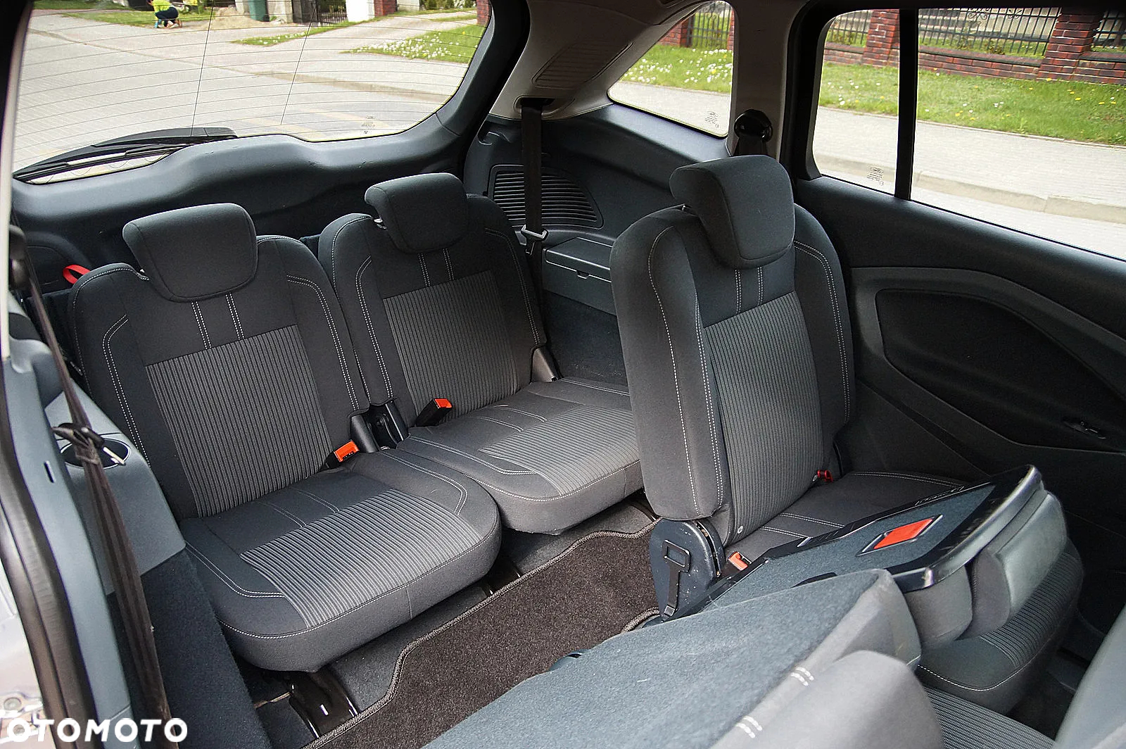 Ford Grand C-MAX 1.6 TDCi Titanium - 21