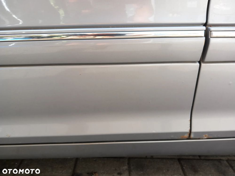 MERCEDES W203 C-KLASA DRZWI LEWE PRZEDNIE LEWY PRZÓD KOLOR: 723 - 4