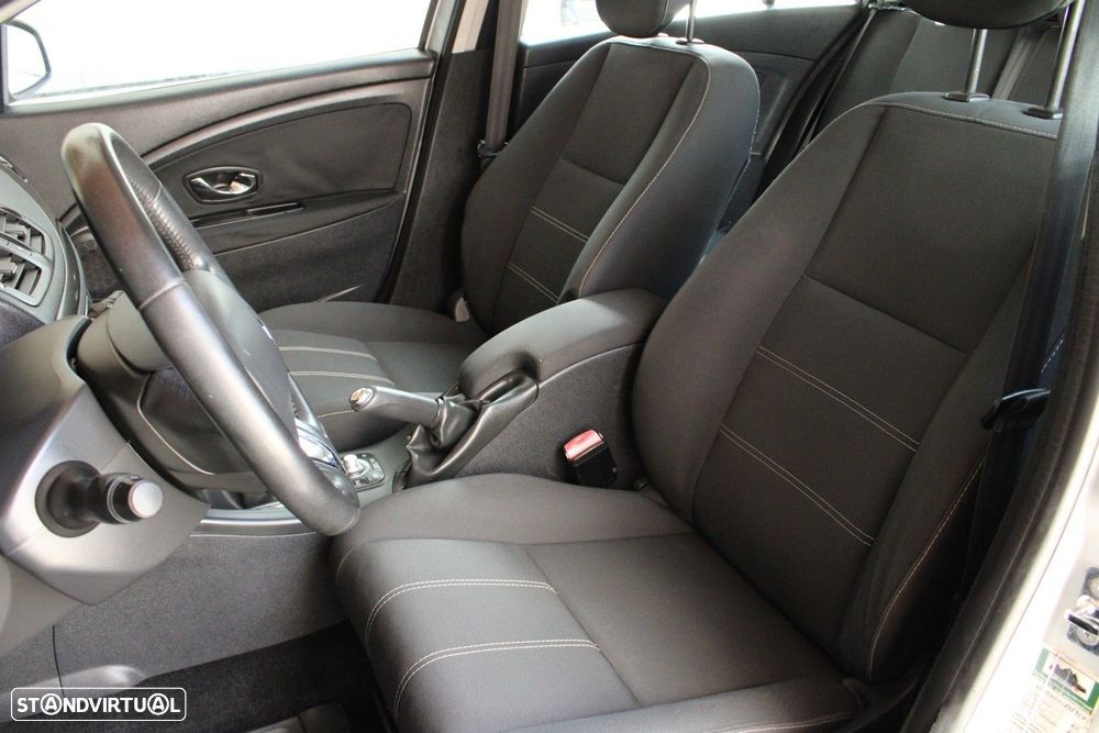 Renault Mégane Sport Tourer 1.5 dCi Intens - 29