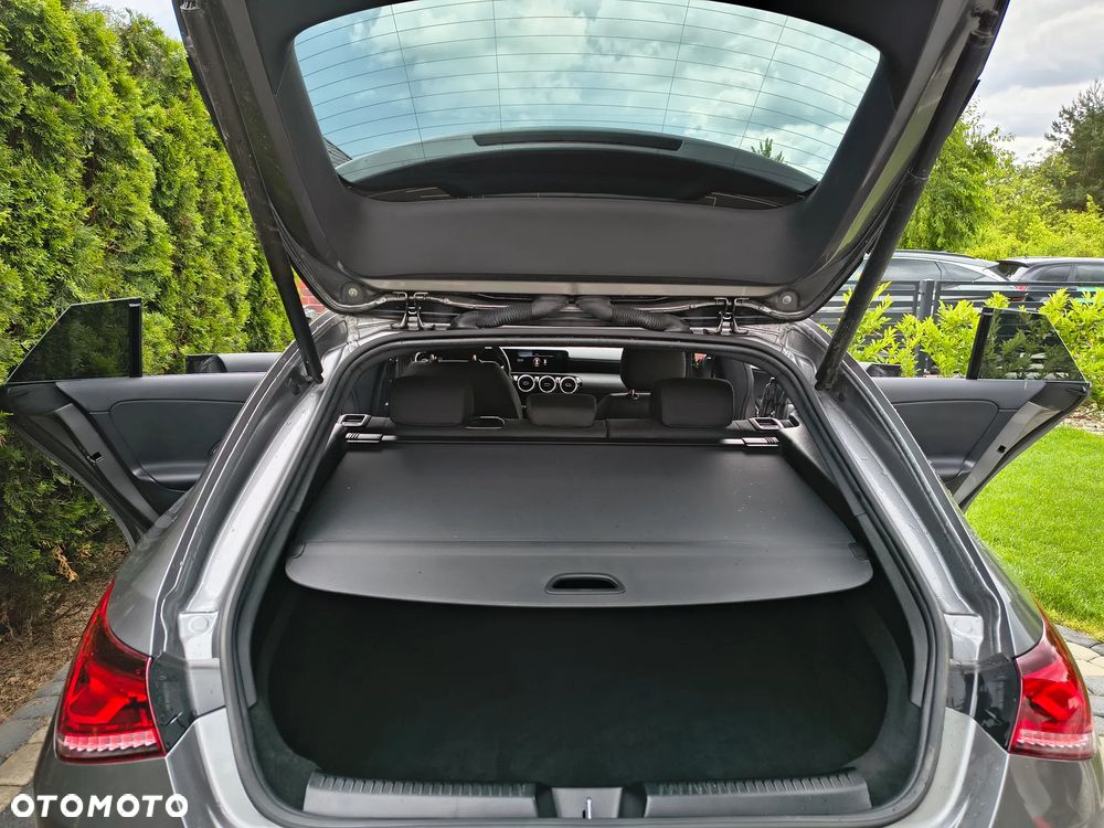 Mercedes-Benz CLA 180 7G-DCT - 14