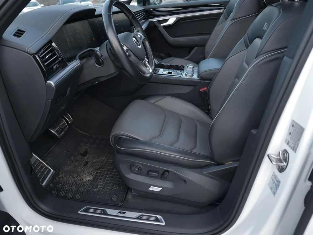 Volkswagen Touareg 3.0 V6 TDI SCR 4Mot R-Line - 18