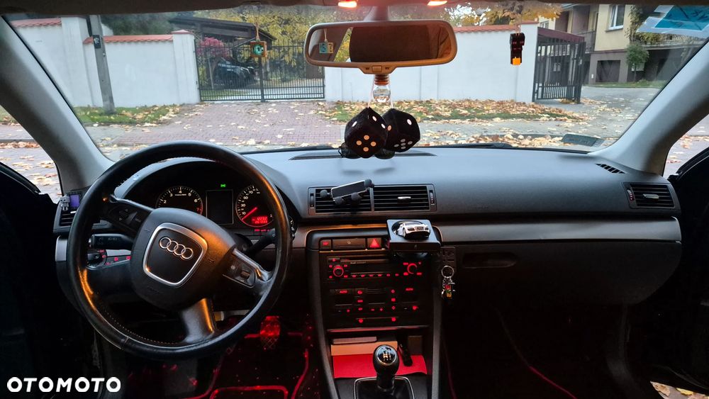 Audi A4 Limousine 2 - 9