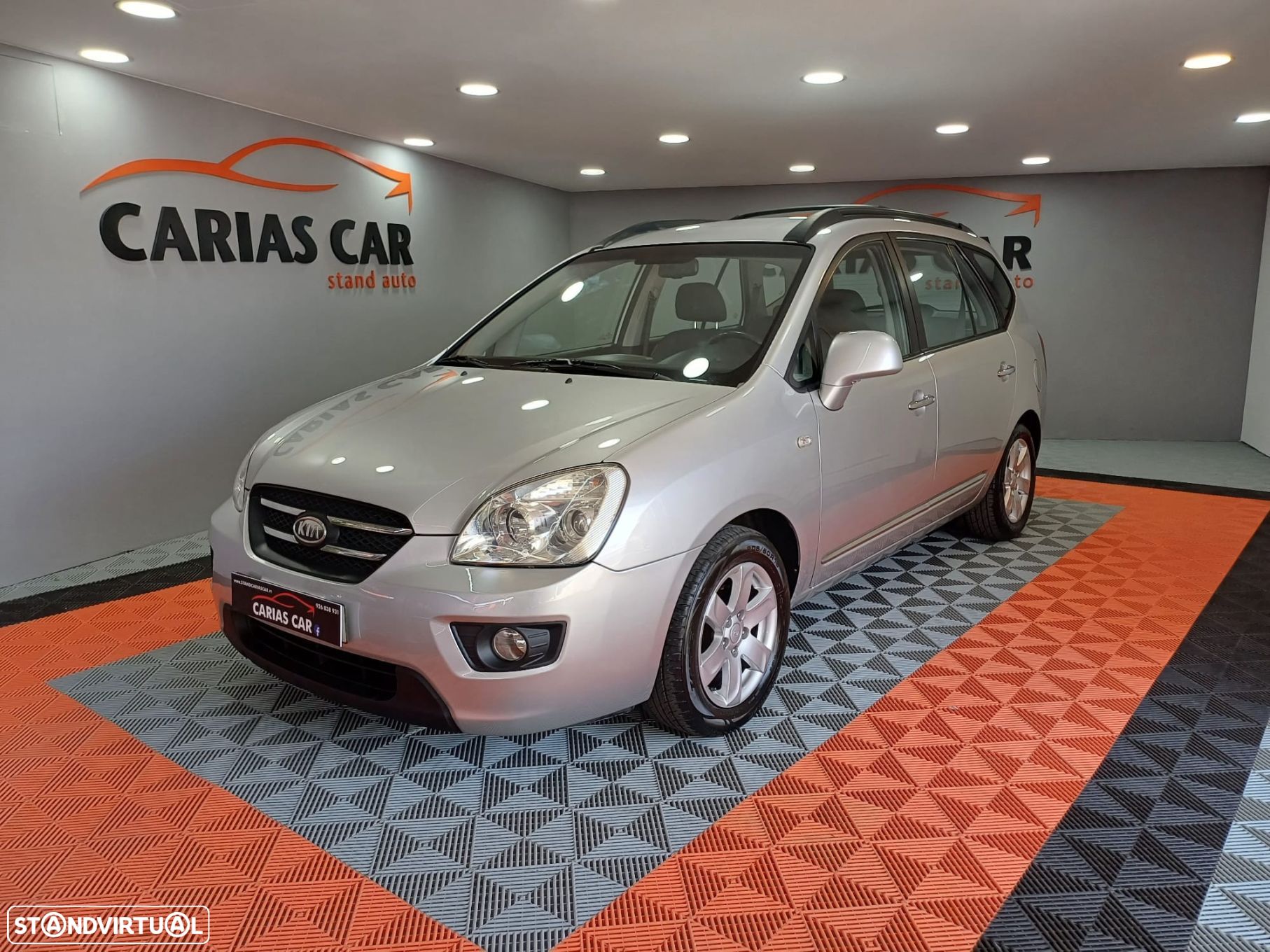 Kia Carens 2.0 CRDi EX - 1
