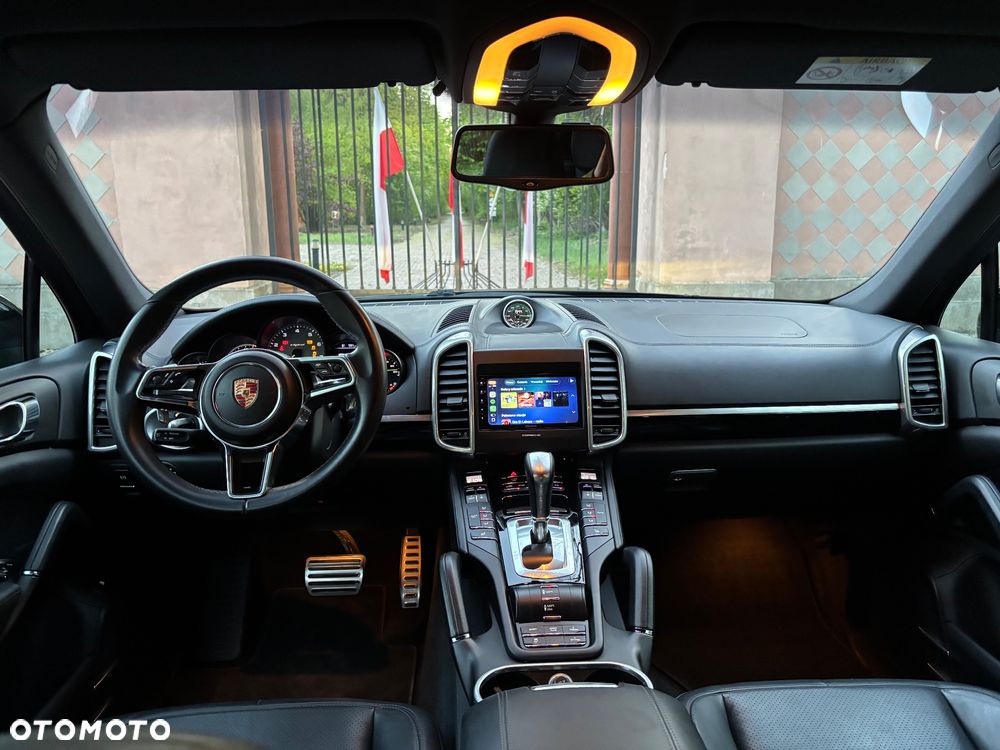 Porsche Cayenne ver-s-hybrid - 23