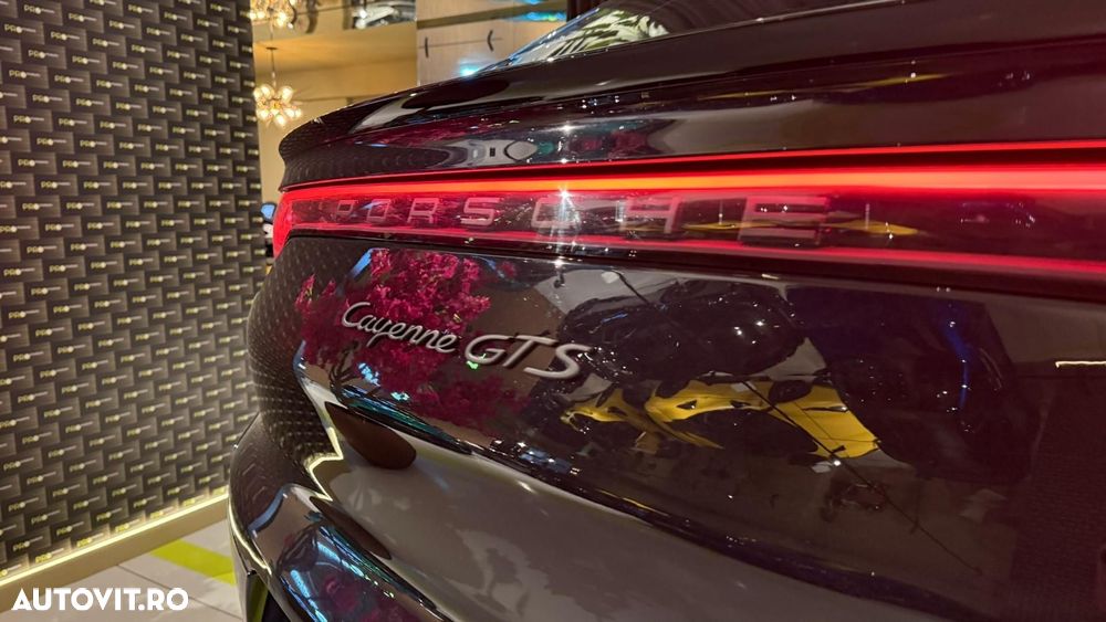 Porsche Cayenne Coupe GTS Tiptronic S - 7