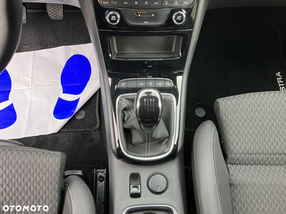 Opel Astra 1.4 Turbo Start/Stop Ultimate - 22