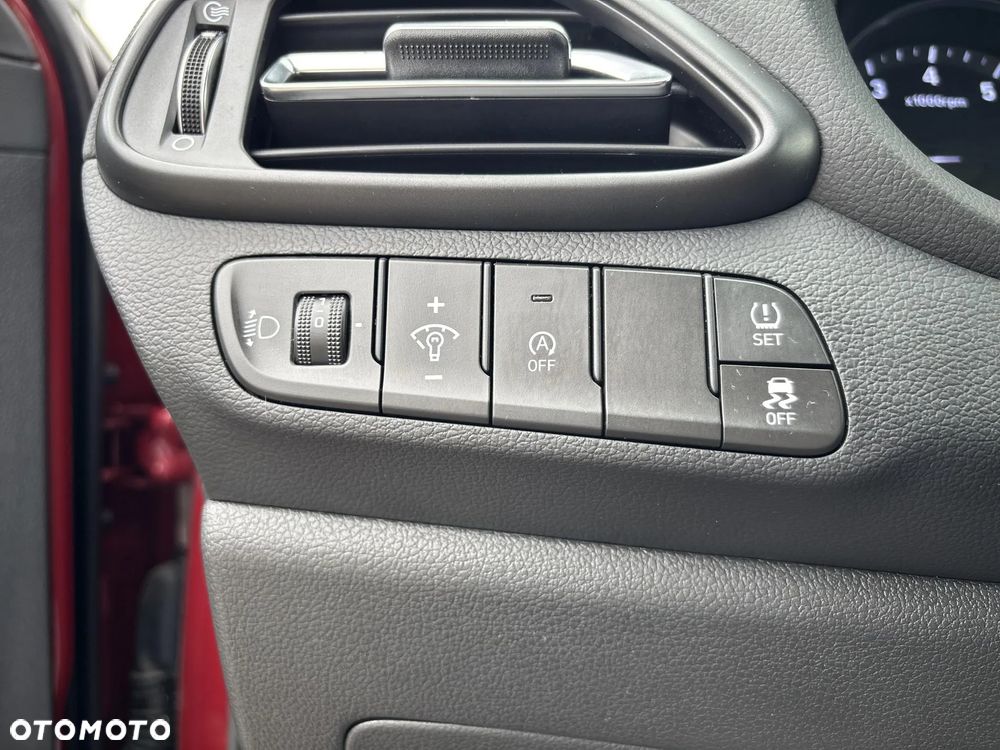 Hyundai i30 1.0 T-GDI Smart DCT - 13