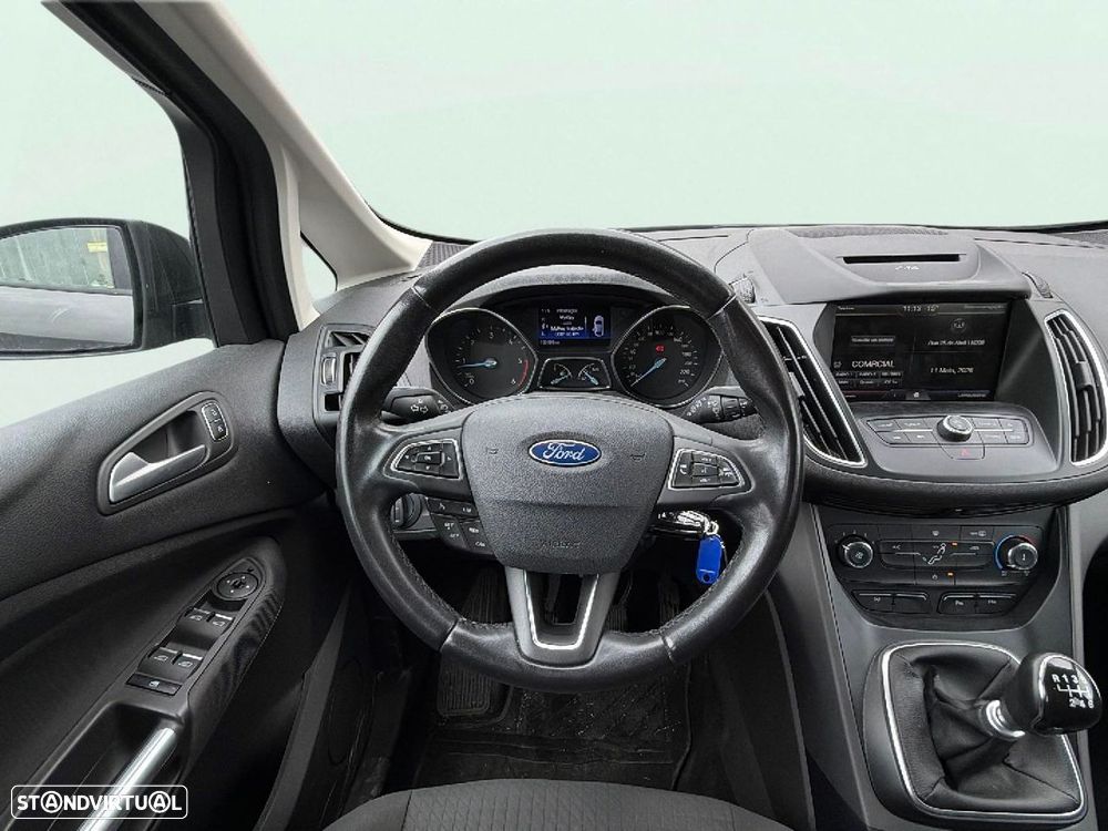 Ford C-Max - 13