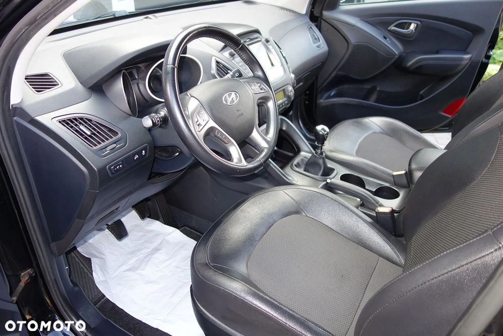 Hyundai ix35 1.7 CRDi 2WD Fifa World Cup Edition - 33