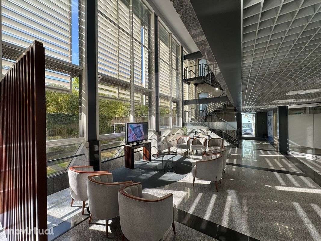 Escritório  para arrendamento - Grande imagem: 2/10