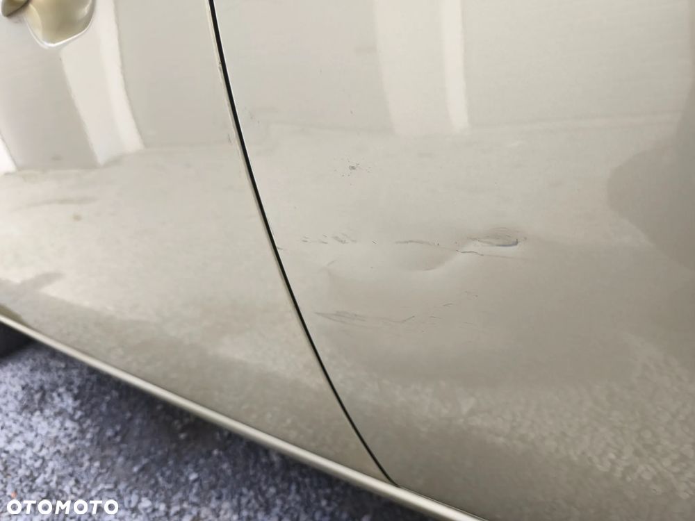 Ford Mondeo 1.8 Ambiente - 11