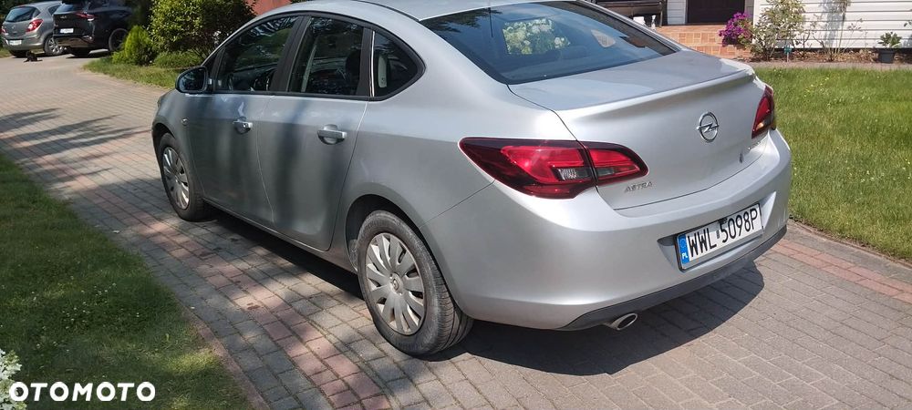 Opel Astra - 9