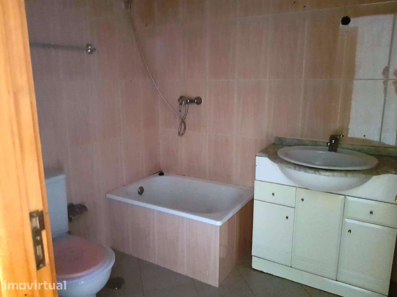 Arrenda-se apartamento Tipo T2 em São Vítor - Grande imagem: 5/18
