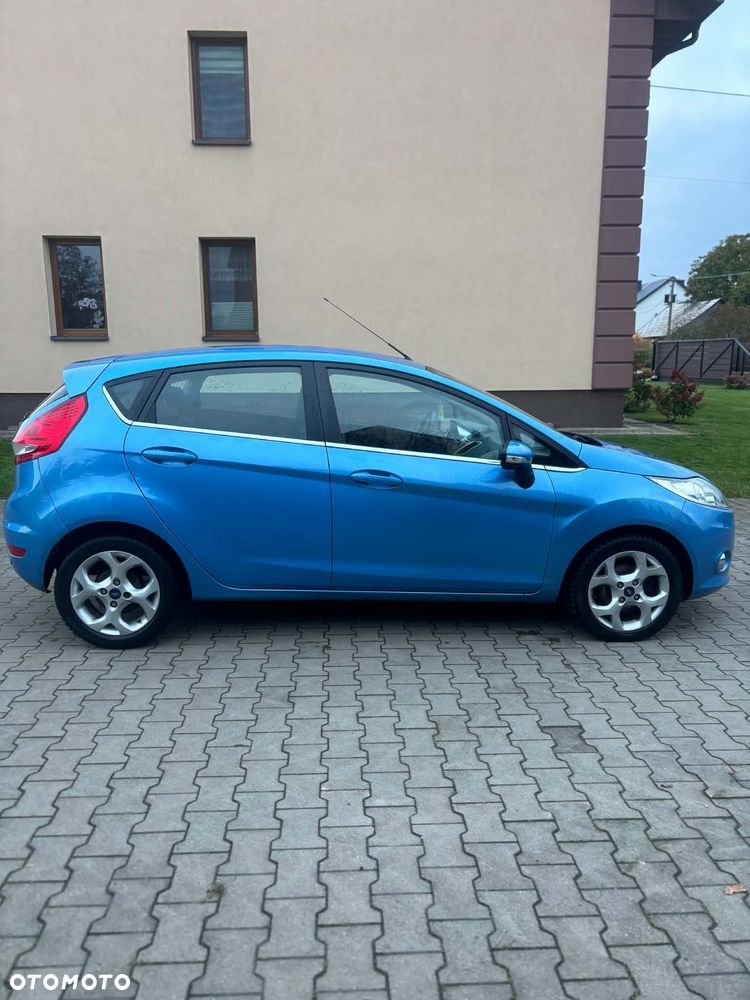 Ford Fiesta - 8