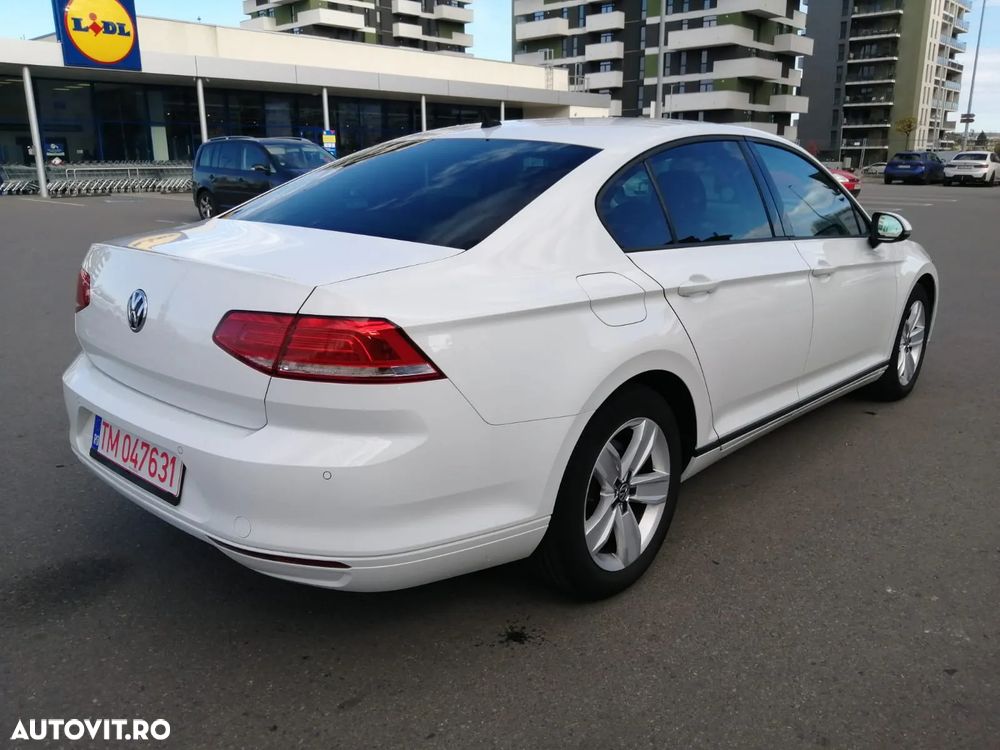 Volkswagen Passat - 3