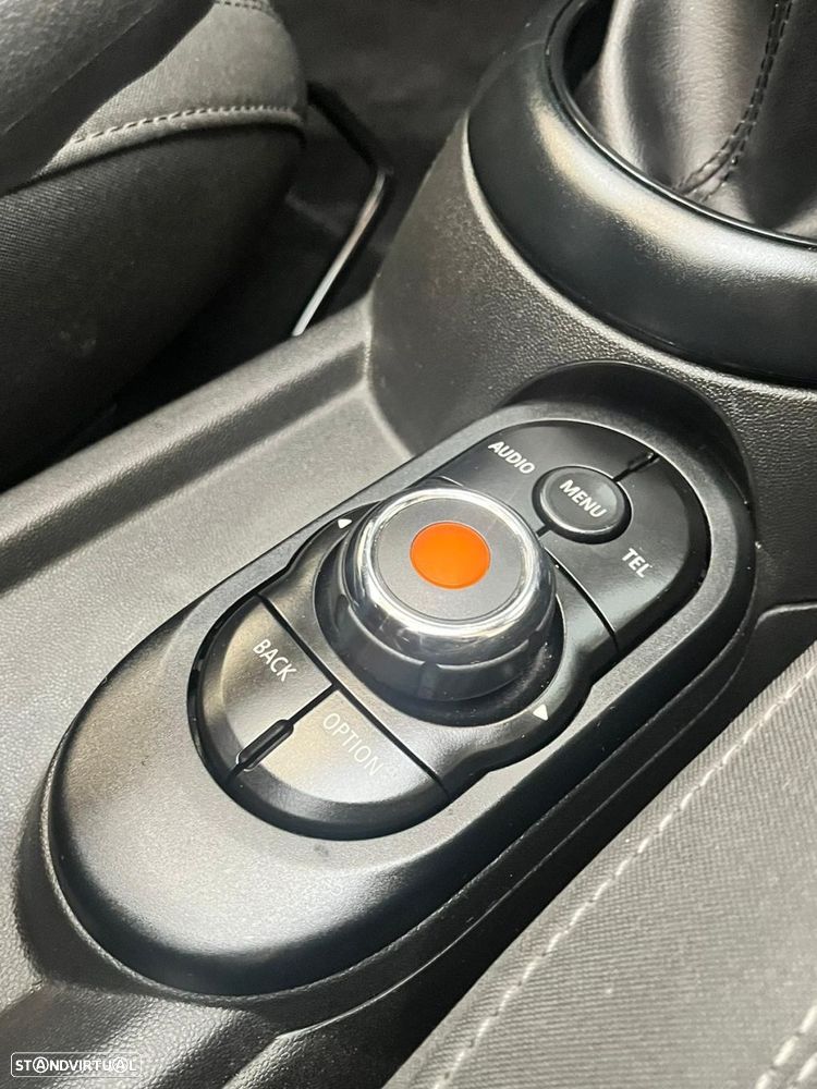 MINI Cabrio Cooper Sidewalk Special Edition - 53