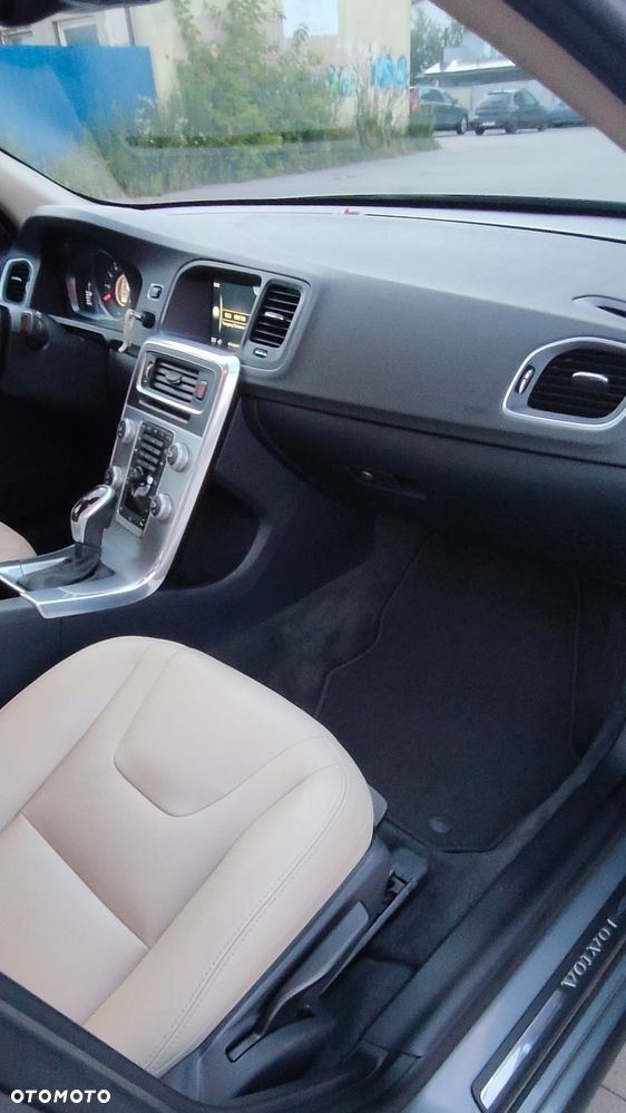 Volvo S60 - 11