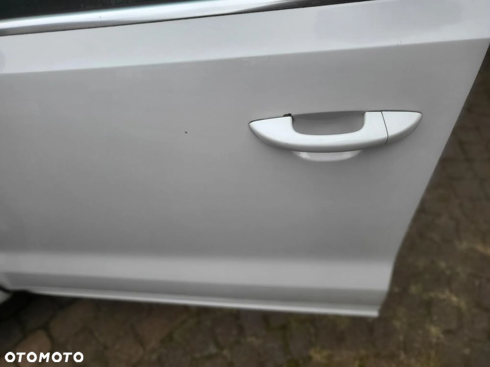 Volkswagen Sharan - 13
