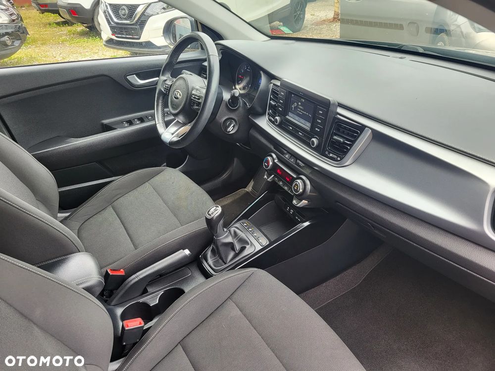 Kia Rio 1.4 L - 19