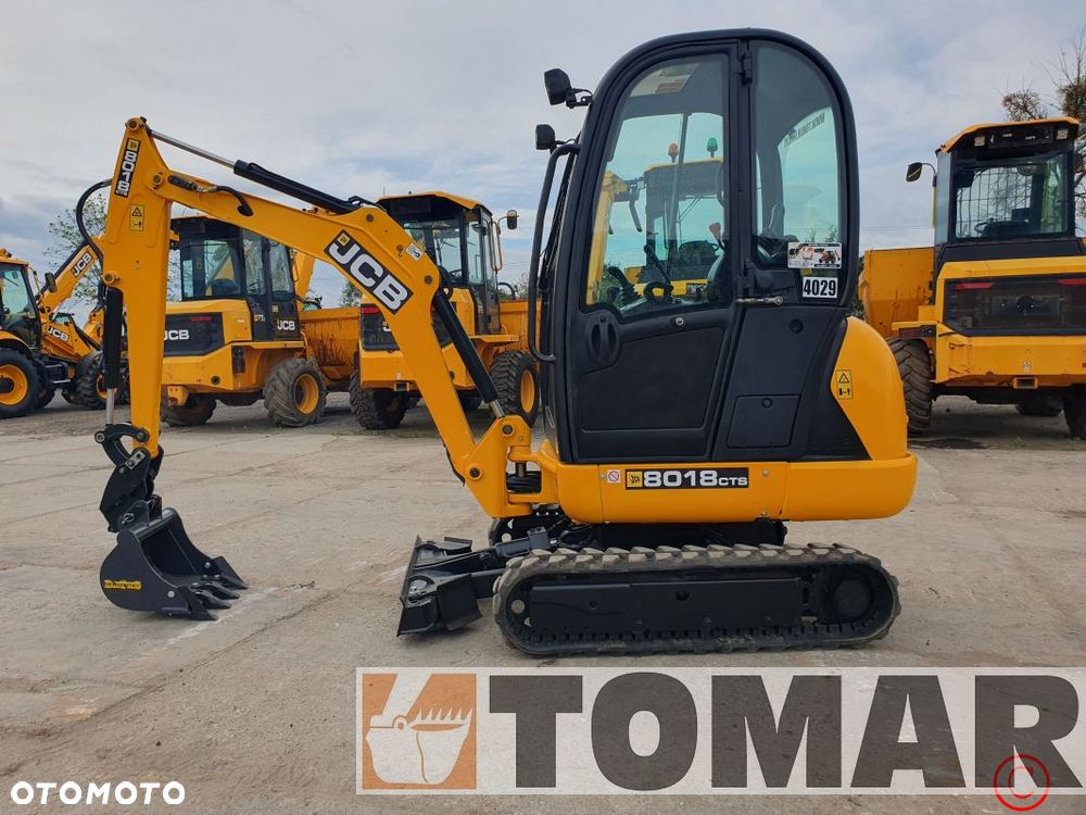 JCB 8018