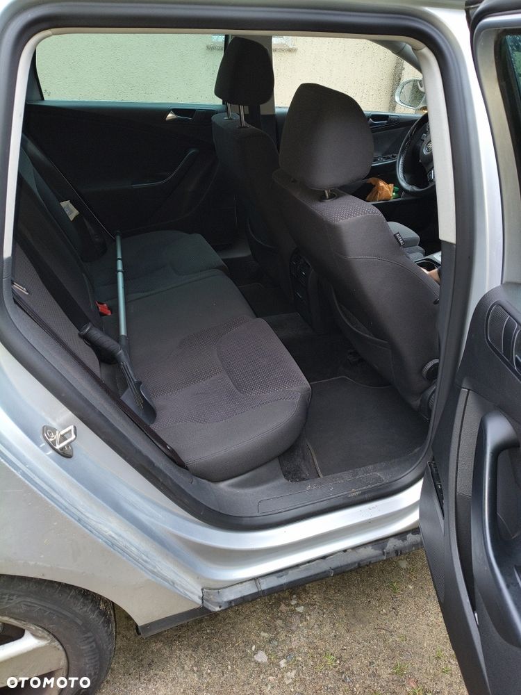 Volkswagen Passat - 7