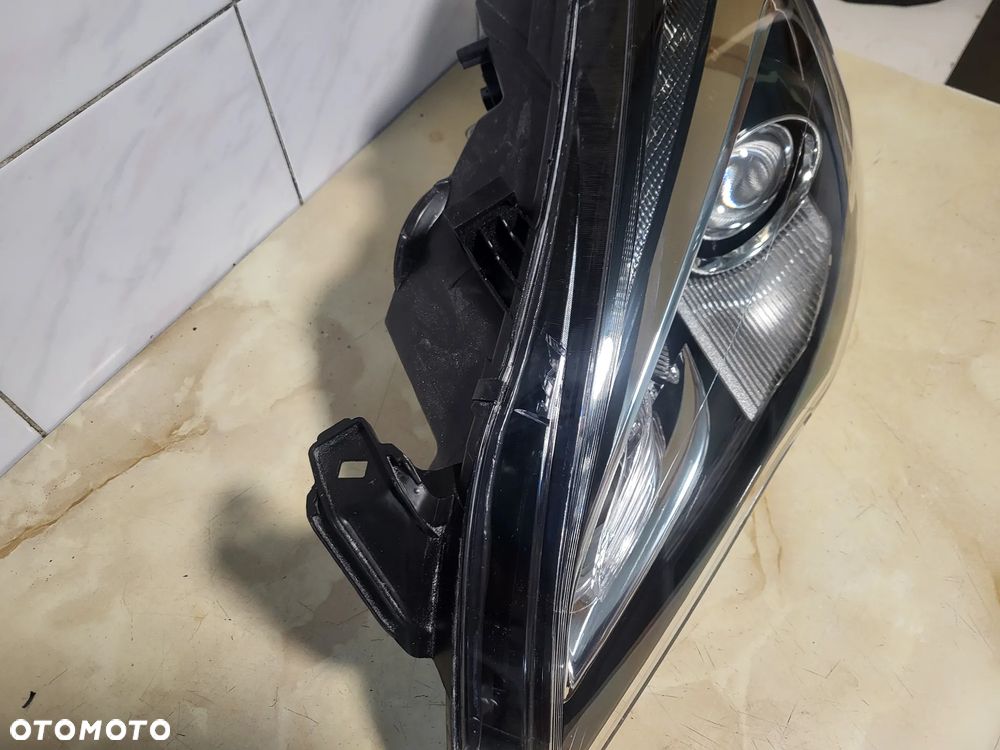 Opel Astra gtc Cascada xenon lewa prawa - 2