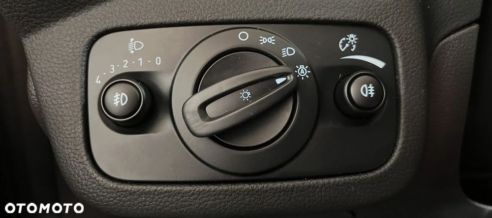 Ford Kuga 1.5 EcoBoost 2x4 Titanium - 19