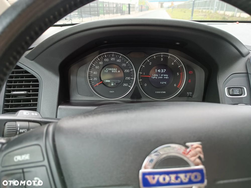 Volvo XC 60 DRIVe Kinetic - 10