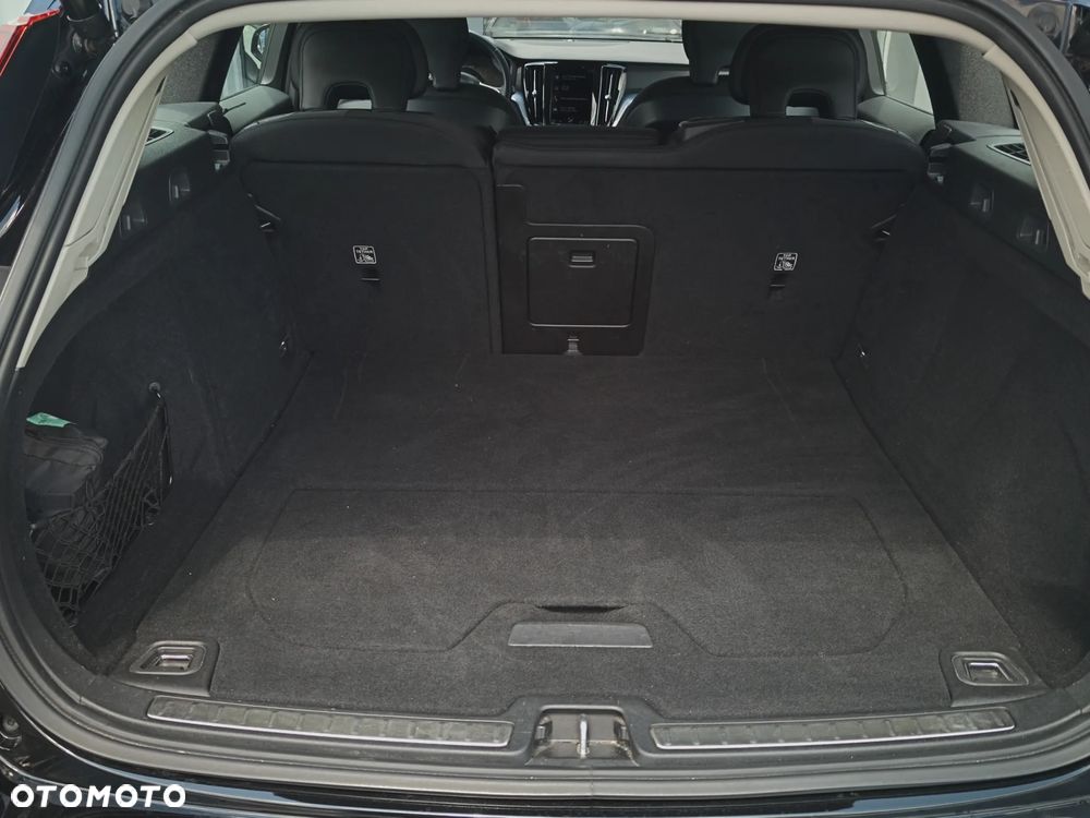 Volvo V60 B3 B Momentum Pro - 10